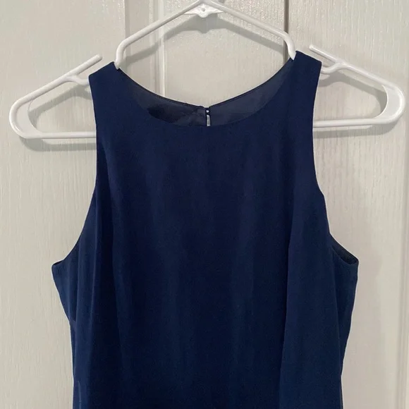 Evening Dress in gorgeous silk! Women’s sz 6 navy blue. Like new! Includes scarf - Picture 2 of 16